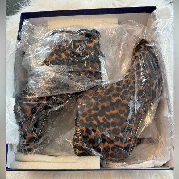 NWT & Box Stuart Weitzman Pipelofty Calf Hair Ankle Booties Chocolate size 6.5 - Picture 8 of 13